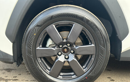 Toyota RAV4, 2025 год, 4 640 000 рублей, 15 фотография