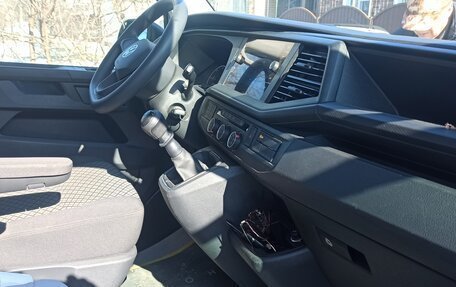 Volkswagen Multivan T6 рестайлинг, 2020 год, 4 500 000 рублей, 10 фотография