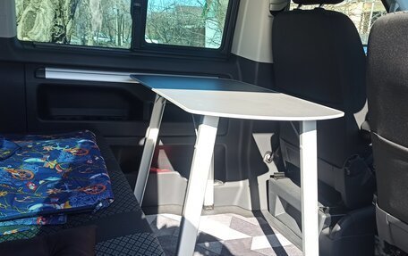 Volkswagen Multivan T6 рестайлинг, 2020 год, 4 500 000 рублей, 9 фотография