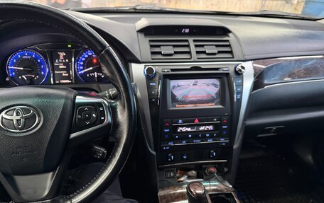 Toyota Camry, 2016 год, 1 990 000 рублей, 10 фотография