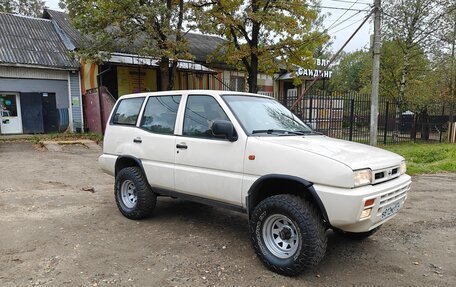 Nissan Terrano II рестайлинг, 1996 год, 610 000 рублей, 8 фотография