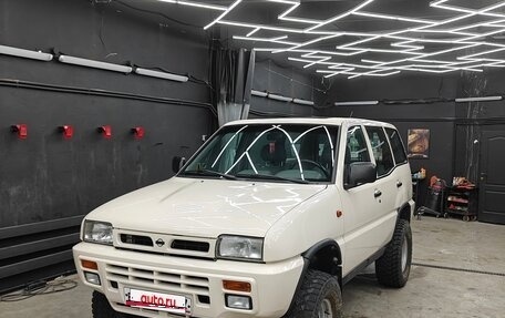 Nissan Terrano II рестайлинг, 1996 год, 610 000 рублей, 2 фотография
