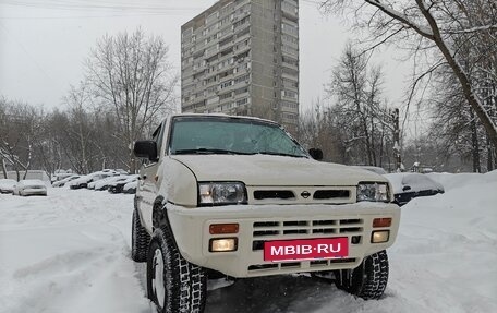 Nissan Terrano II рестайлинг, 1996 год, 610 000 рублей, 13 фотография