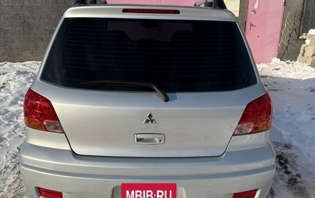 Mitsubishi Outlander III рестайлинг 3, 2003 год, 625 000 рублей, 2 фотография