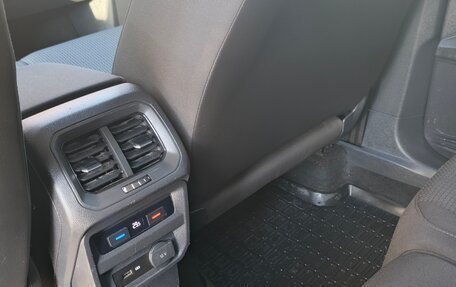 Volkswagen Tiguan II, 2020 год, 2 700 000 рублей, 10 фотография