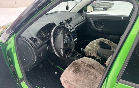 Skoda Fabia II, 2010 год, 550 000 рублей, 11 фотография