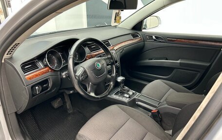 Skoda Superb III рестайлинг, 2010 год, 809 000 рублей, 9 фотография