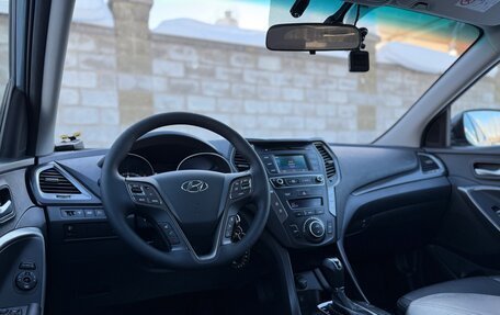 Hyundai Santa Fe III рестайлинг, 2017 год, 2 199 999 рублей, 12 фотография