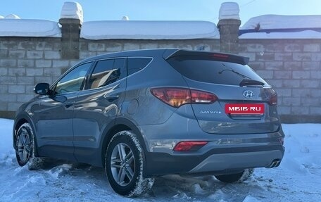 Hyundai Santa Fe III рестайлинг, 2017 год, 2 199 999 рублей, 10 фотография