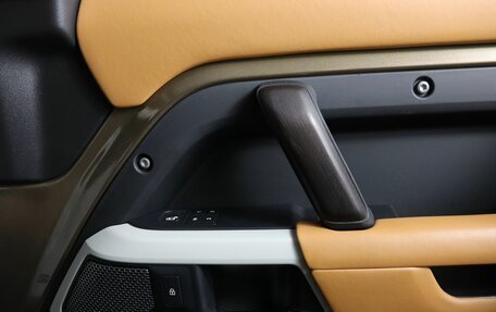 Land Rover Defender II, 2022 год, 7 600 000 рублей, 14 фотография