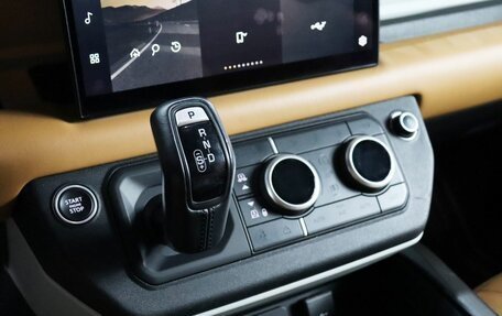 Land Rover Defender II, 2022 год, 7 600 000 рублей, 19 фотография