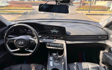 Hyundai Elantra, 2023 год, 1 562 000 рублей, 3 фотография