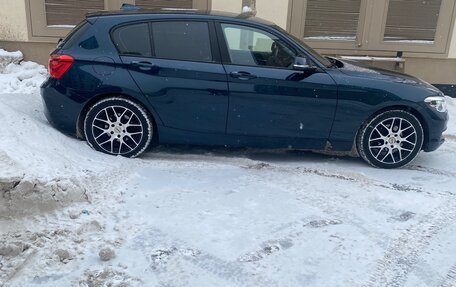 BMW 1 серия, 2017 год, 1 900 000 рублей, 4 фотография