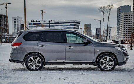 Nissan Pathfinder, 2016 год, 2 395 000 рублей, 9 фотография