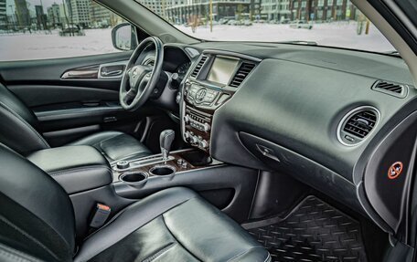 Nissan Pathfinder, 2016 год, 2 395 000 рублей, 20 фотография