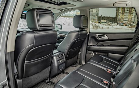 Nissan Pathfinder, 2016 год, 2 395 000 рублей, 21 фотография