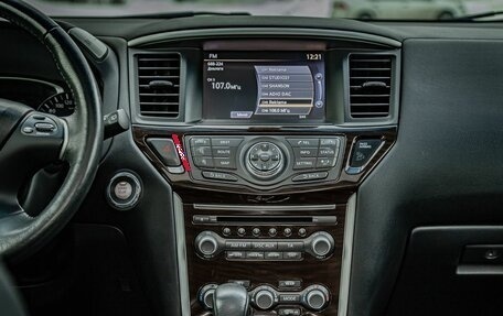 Nissan Pathfinder, 2016 год, 2 395 000 рублей, 16 фотография