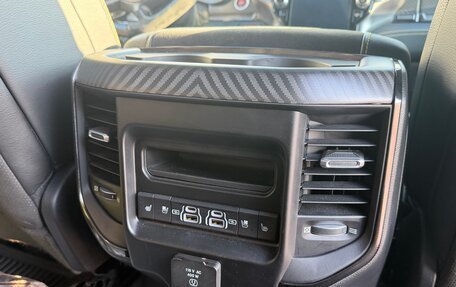 Rambler 1500, 2023 год, 13 000 000 рублей, 11 фотография