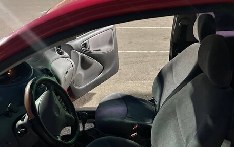 Toyota Yaris I рестайлинг, 1999 год, 280 000 рублей, 6 фотография