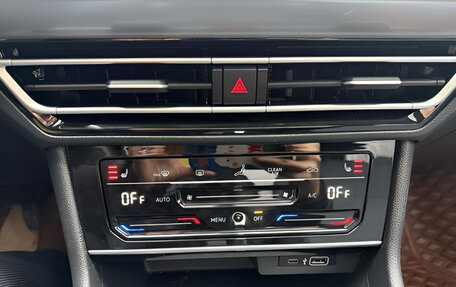 Volkswagen Lavida, 2023 год, 1 490 000 рублей, 12 фотография