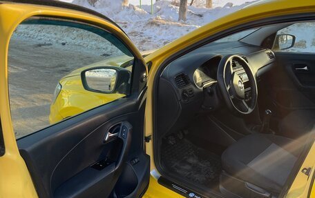 Volkswagen Polo VI (EU Market), 2016 год, 450 000 рублей, 5 фотография