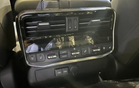 Toyota Land Cruiser, 2025 год, 16 500 000 рублей, 12 фотография