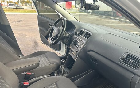 Volkswagen Polo VI (EU Market), 2019 год, 1 200 000 рублей, 9 фотография