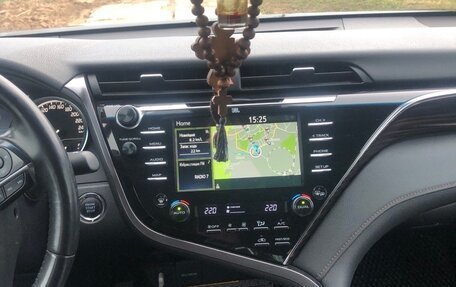 Toyota Camry, 2020 год, 2 900 000 рублей, 8 фотография