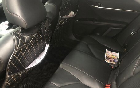 Toyota Camry, 2020 год, 2 900 000 рублей, 11 фотография