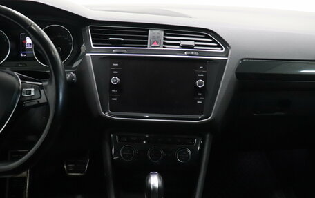 Volkswagen Tiguan II, 2020 год, 2 525 000 рублей, 13 фотография