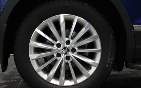 Volkswagen Tiguan II, 2020 год, 2 525 000 рублей, 6 фотография