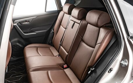 Toyota RAV4, 2022 год, 3 749 000 рублей, 9 фотография