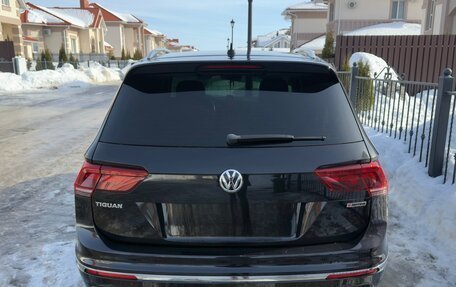 Volkswagen Tiguan II, 2019 год, 2 800 000 рублей, 5 фотография