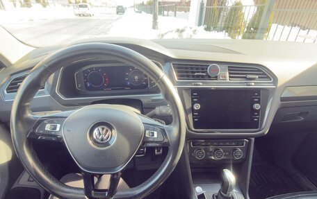 Volkswagen Tiguan II, 2019 год, 2 800 000 рублей, 8 фотография