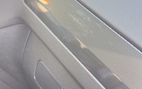 Volkswagen Tiguan II, 2019 год, 2 800 000 рублей, 11 фотография