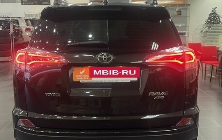 Toyota RAV4, 2016 год, 3 050 000 рублей, 5 фотография