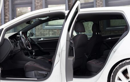 Volkswagen Golf GTI VII, 2018 год, 2 650 000 рублей, 16 фотография