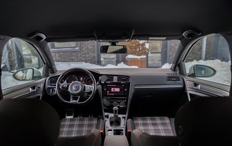 Volkswagen Golf GTI VII, 2018 год, 2 650 000 рублей, 17 фотография