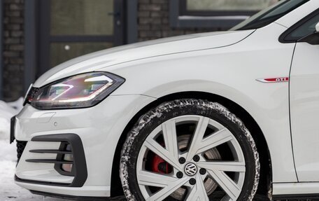 Volkswagen Golf GTI VII, 2018 год, 2 650 000 рублей, 21 фотография