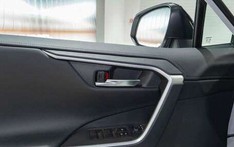 Toyota RAV4, 2025 год, 4 150 000 рублей, 19 фотография