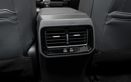 Toyota RAV4, 2025 год, 4 950 000 рублей, 14 фотография