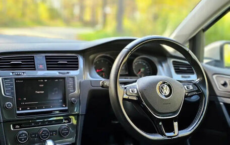 Volkswagen Golf VII, 2016 год, 1 910 000 рублей, 25 фотография