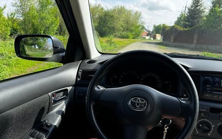 Toyota Corolla, 2004 год, 1 170 000 рублей, 5 фотография