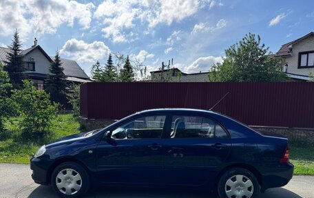 Toyota Corolla, 2004 год, 1 170 000 рублей, 4 фотография