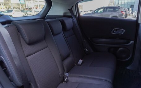 Honda Vezel, 2016 год, 1 575 000 рублей, 13 фотография