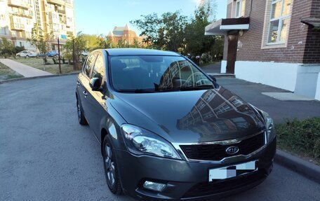KIA cee'd I рестайлинг, 2011 год, 950 000 рублей, 2 фотография