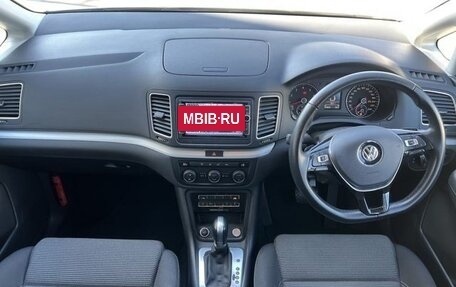 Volkswagen Sharan II, 2016 год, 1 335 000 рублей, 13 фотография