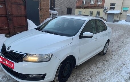 Skoda Rapid I, 2018 год, 850 000 рублей, 2 фотография