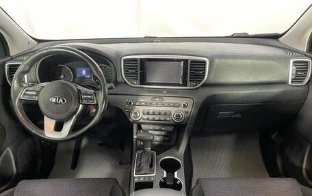 KIA Sportage IV рестайлинг, 2018 год, 2 030 000 рублей, 7 фотография