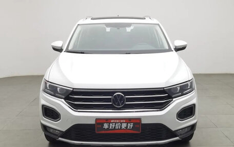 Volkswagen T-Roc I, 2022 год, 1 480 000 рублей, 1 фотография